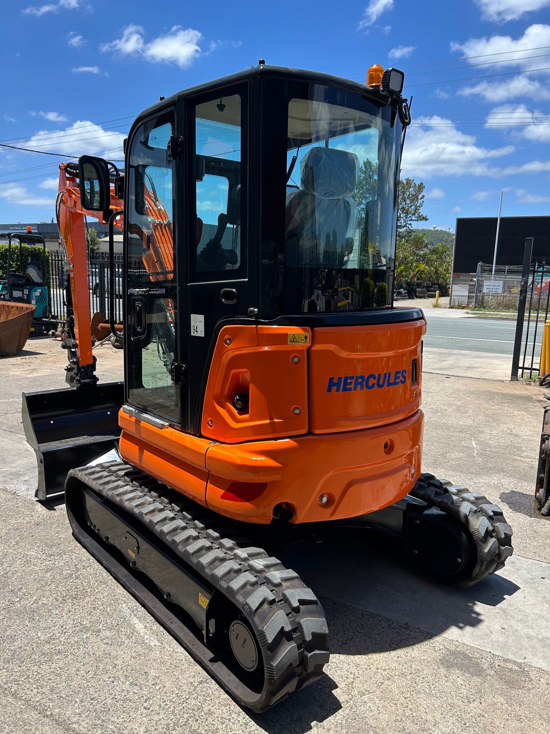 Hercules Machinery Group construction equipment