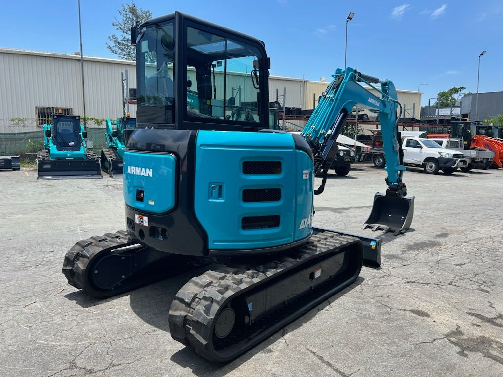 Hercules Machinery Group construction equipment
