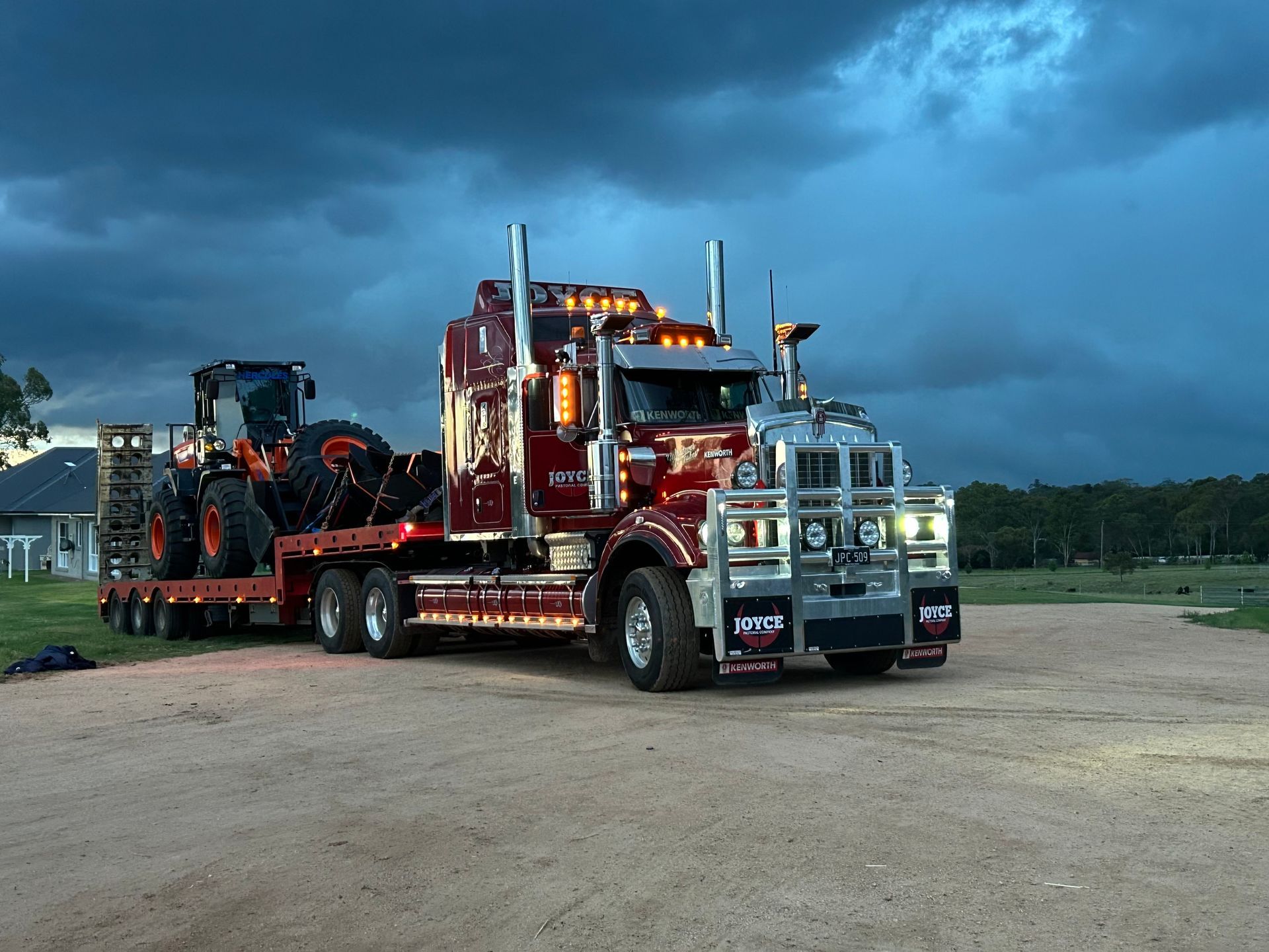 hercules earthmoving machinery 