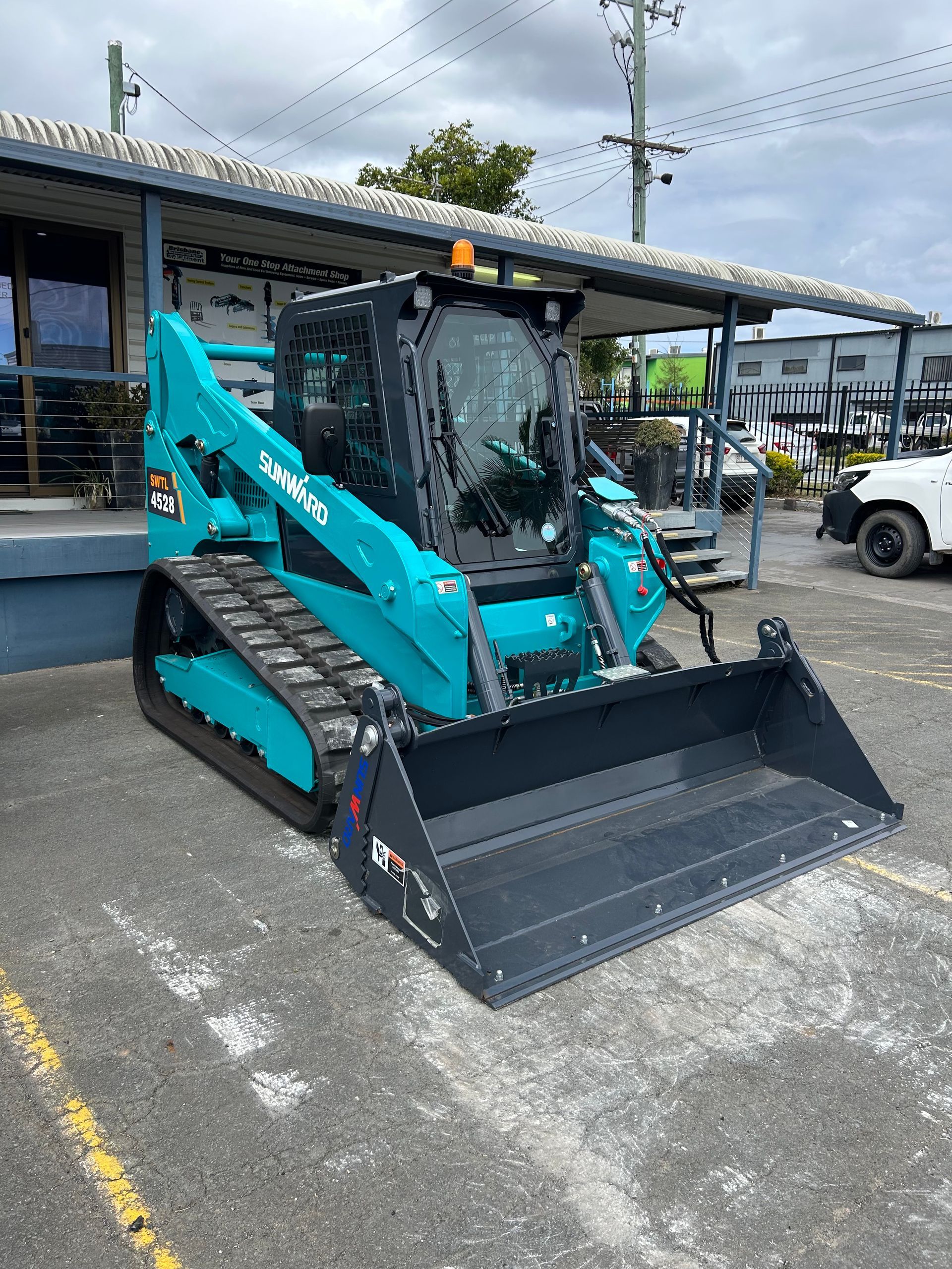 Hercules Machinery Group construction equipment