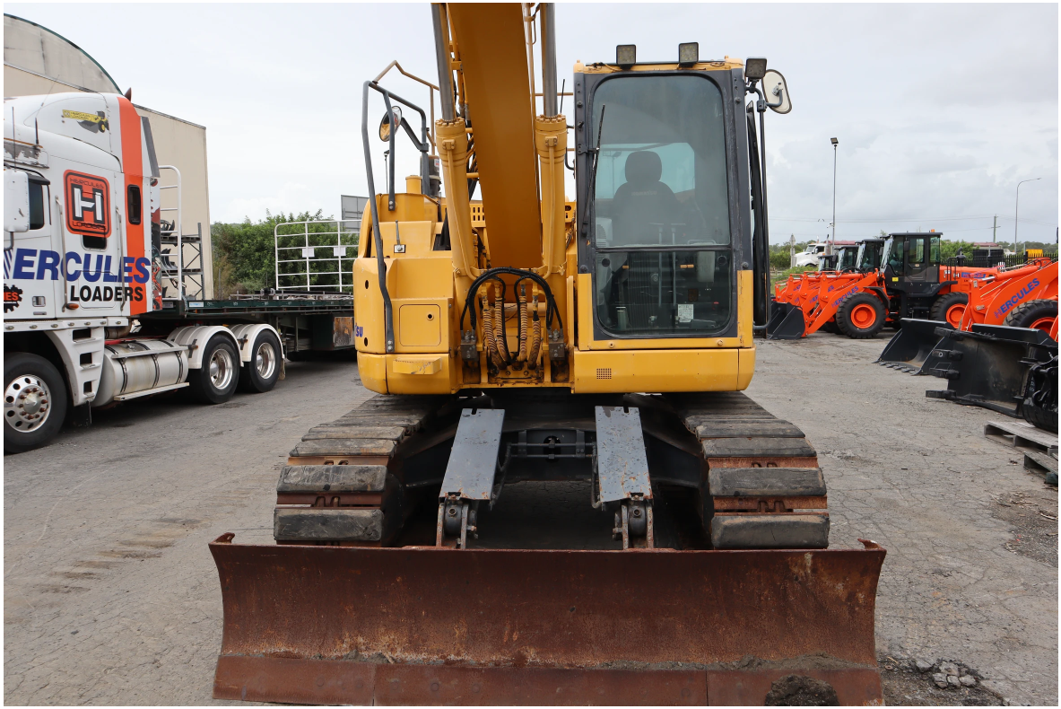 Used 2017 KOMATSU PC138US