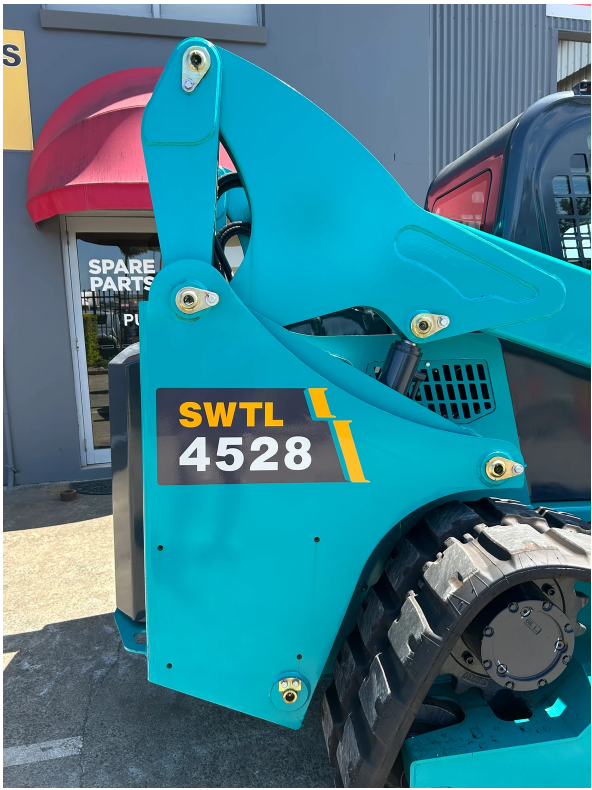 SUNWARD SWTL4528 SKID STEER!!