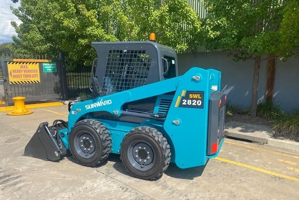 SUNWARD SWL2820 Skid Steer Loader for Sale