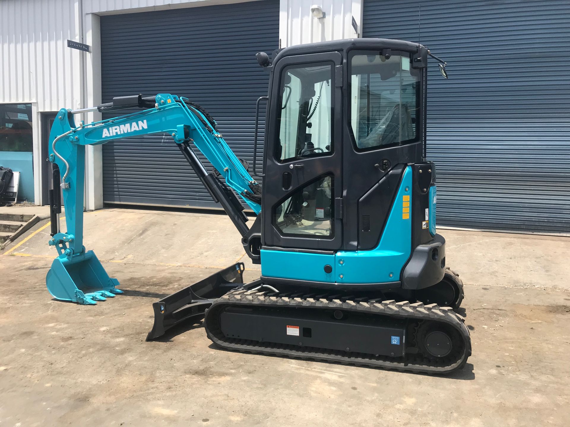 earthmoving equipment dealer Australia