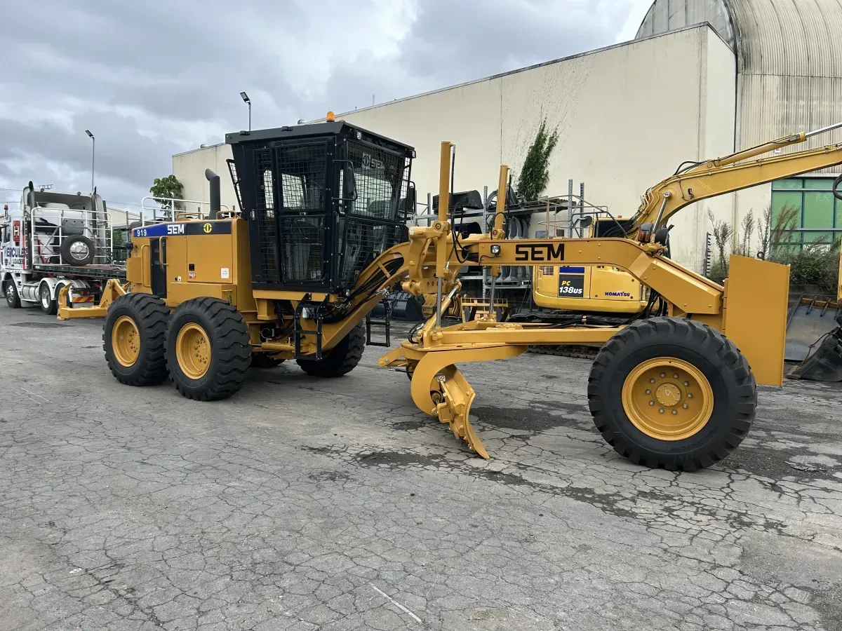 Hercules Machinery Group construction equipment