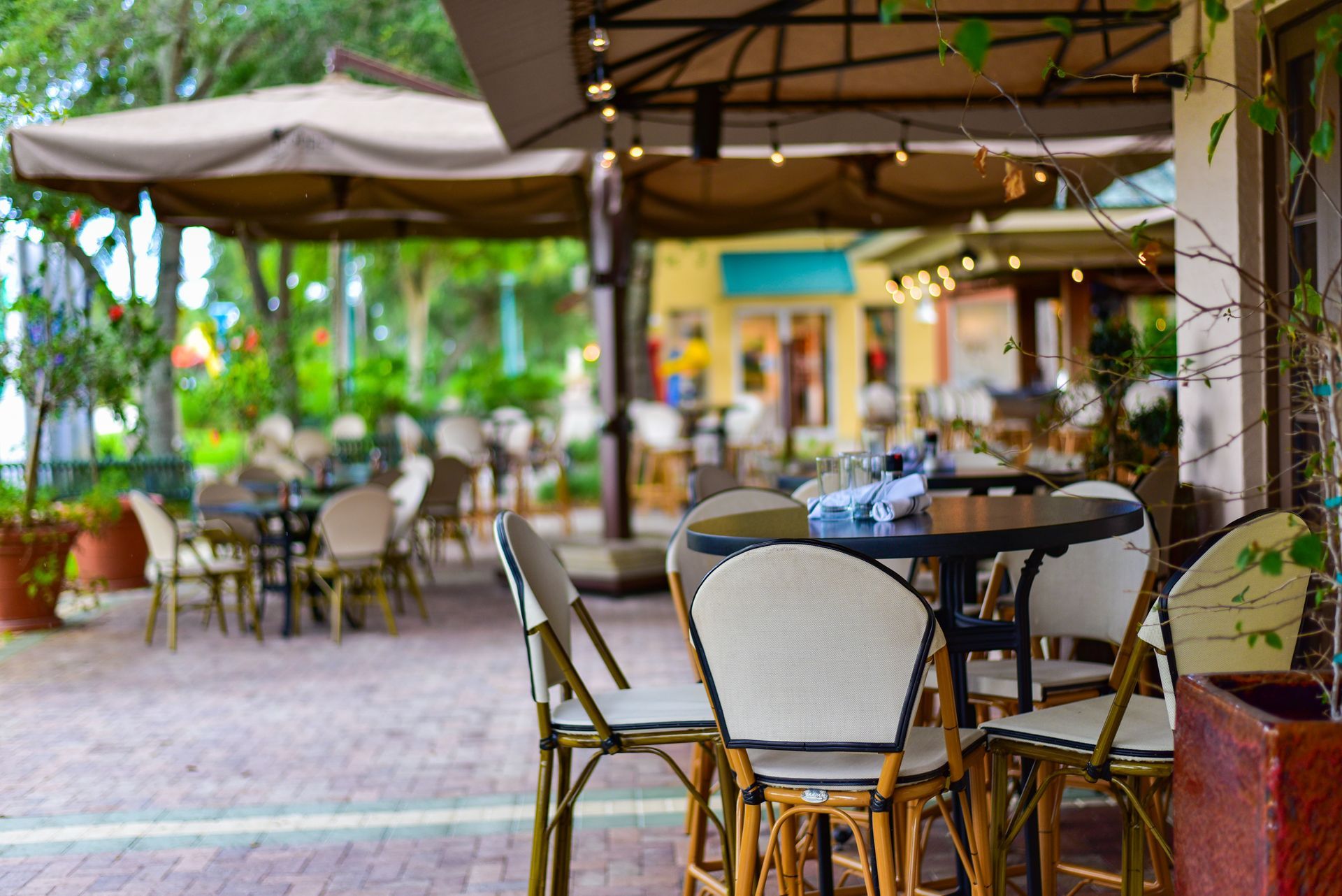 creating outdoor dining space