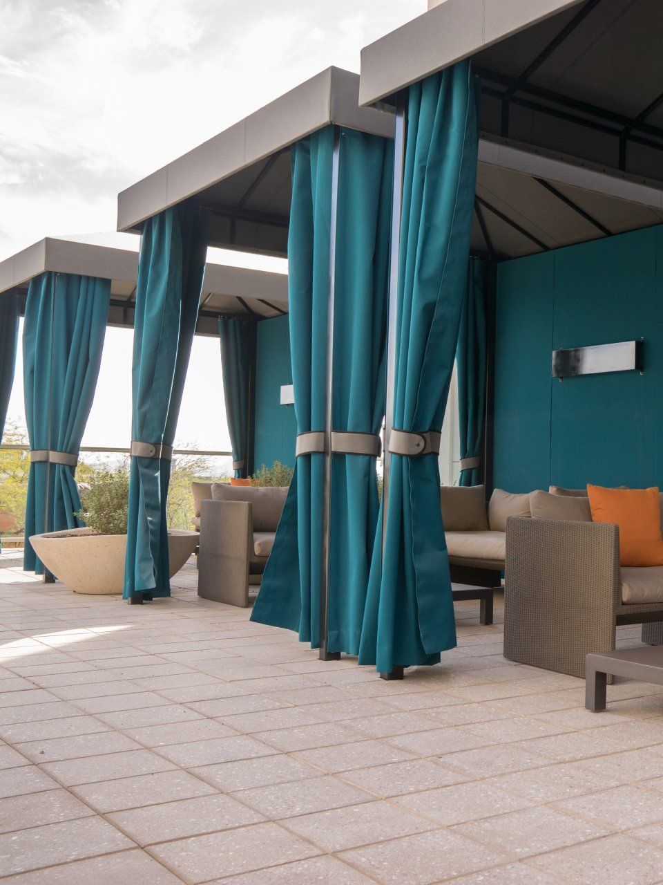 Company that installs and sells patio awnings in Phoenix AZ