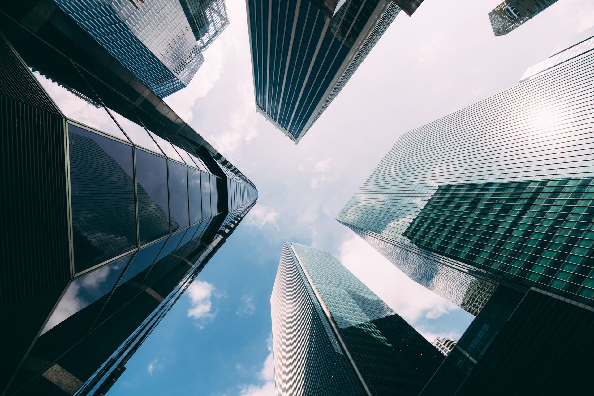 Enhancing Security in Financial Institutions: The Power of IoT and Sensor Integration with PSIM Systems