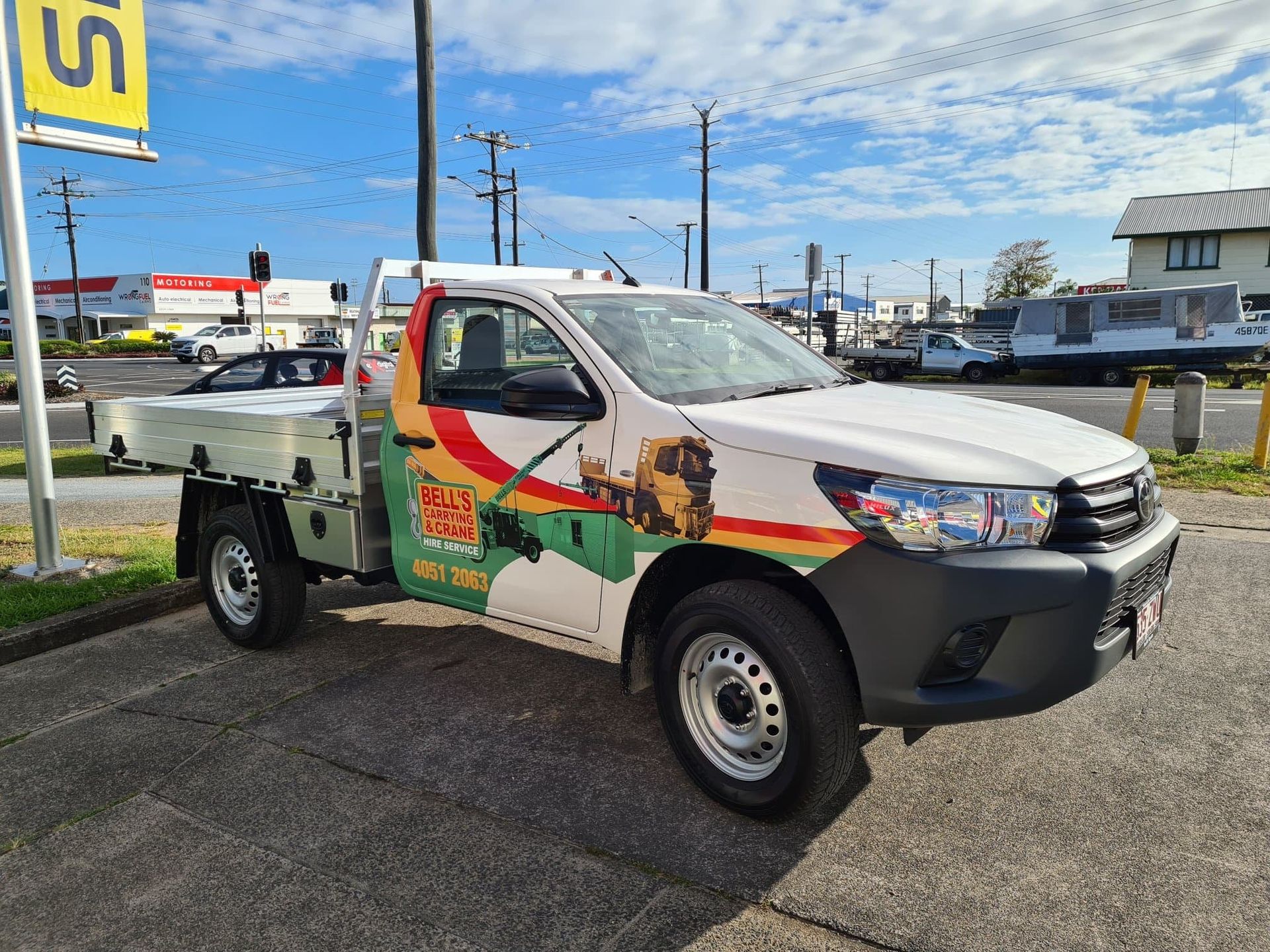 White Work Truck — Bell's Carrying & Crane Hire Service Pty Ltd in Bungalow, QLD