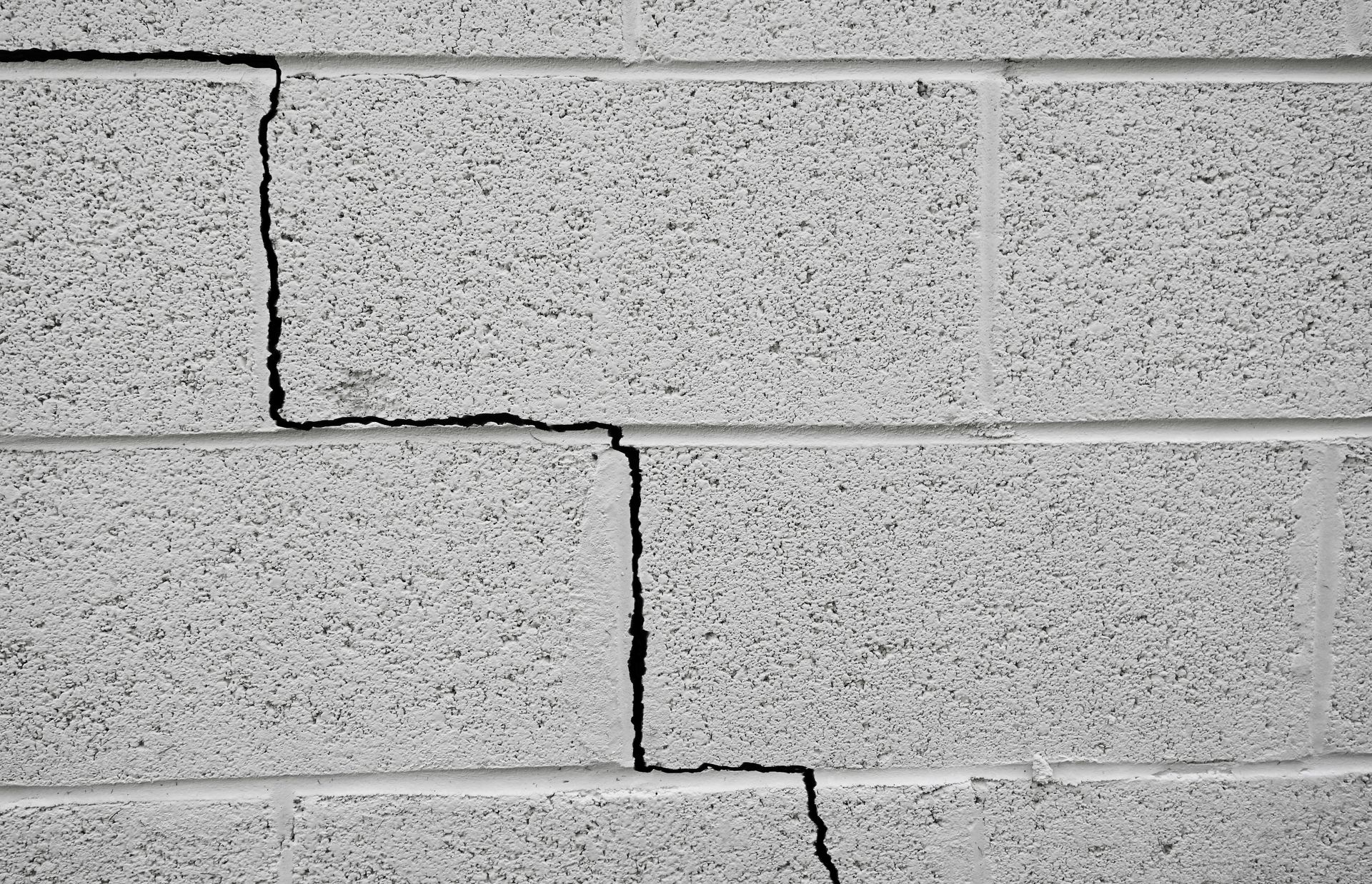 Crack in foundation wall