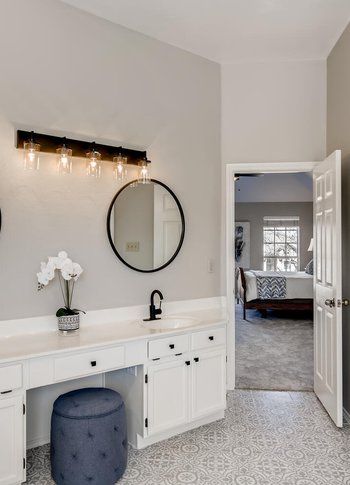 Home in Cedar Park, TX that had full interior painting of walls, ceilings, doors, trim and cabinets painted by Austin Painting and Cabinets