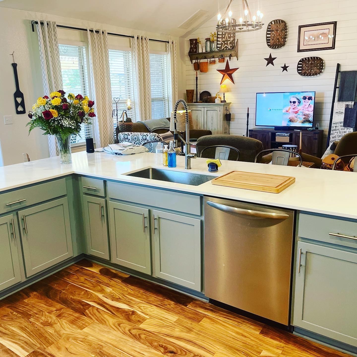 Round Rock kitchen remodel with tile backsplash and updated finishes