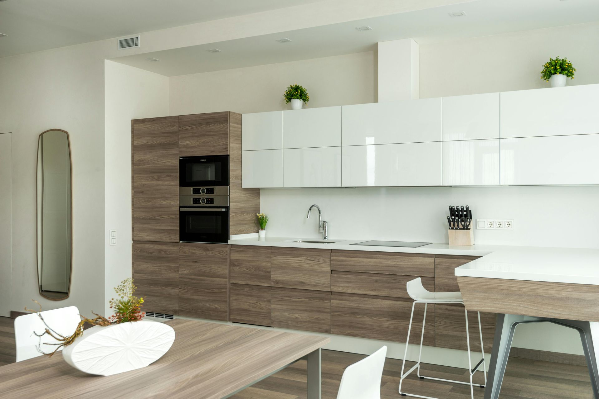 Kitchen in Austin TX that just got their new kitchen cabinets from and installed by Austin Painting and Cabinets