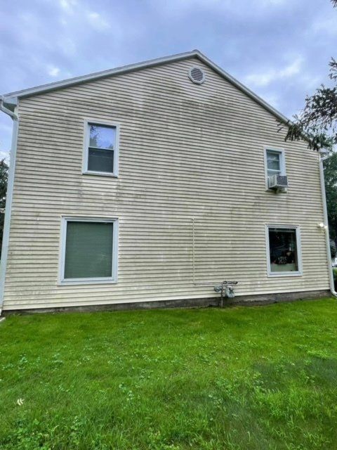 Pressure washing service