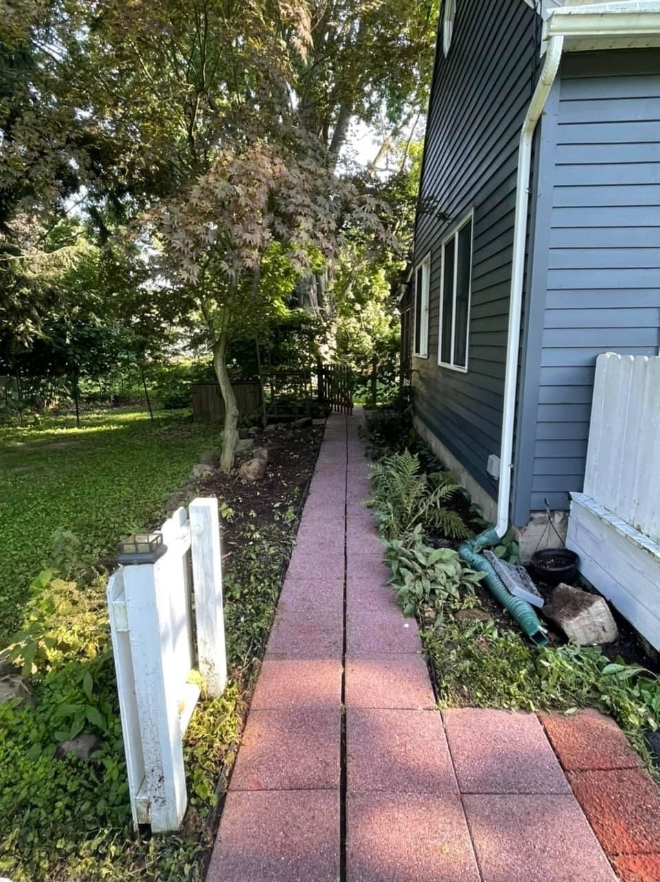 pressure washing concrete surface