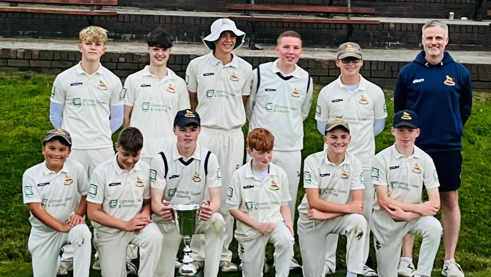 Glossop under 15's winning team