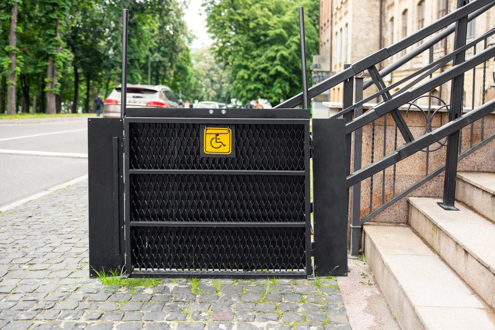 vertical platform lifts
