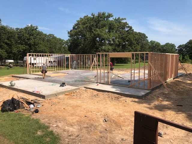 Lindsey custom homes framing