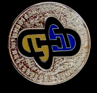 A coin with the letter sd on it