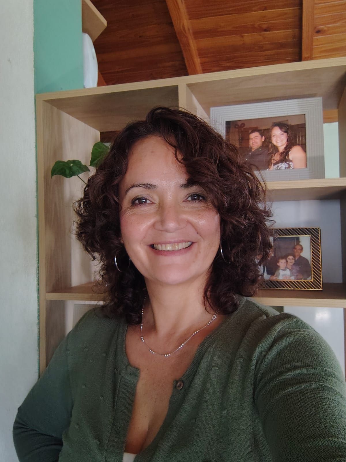 Mariela Cáceres, Productora Asesora de Seguros