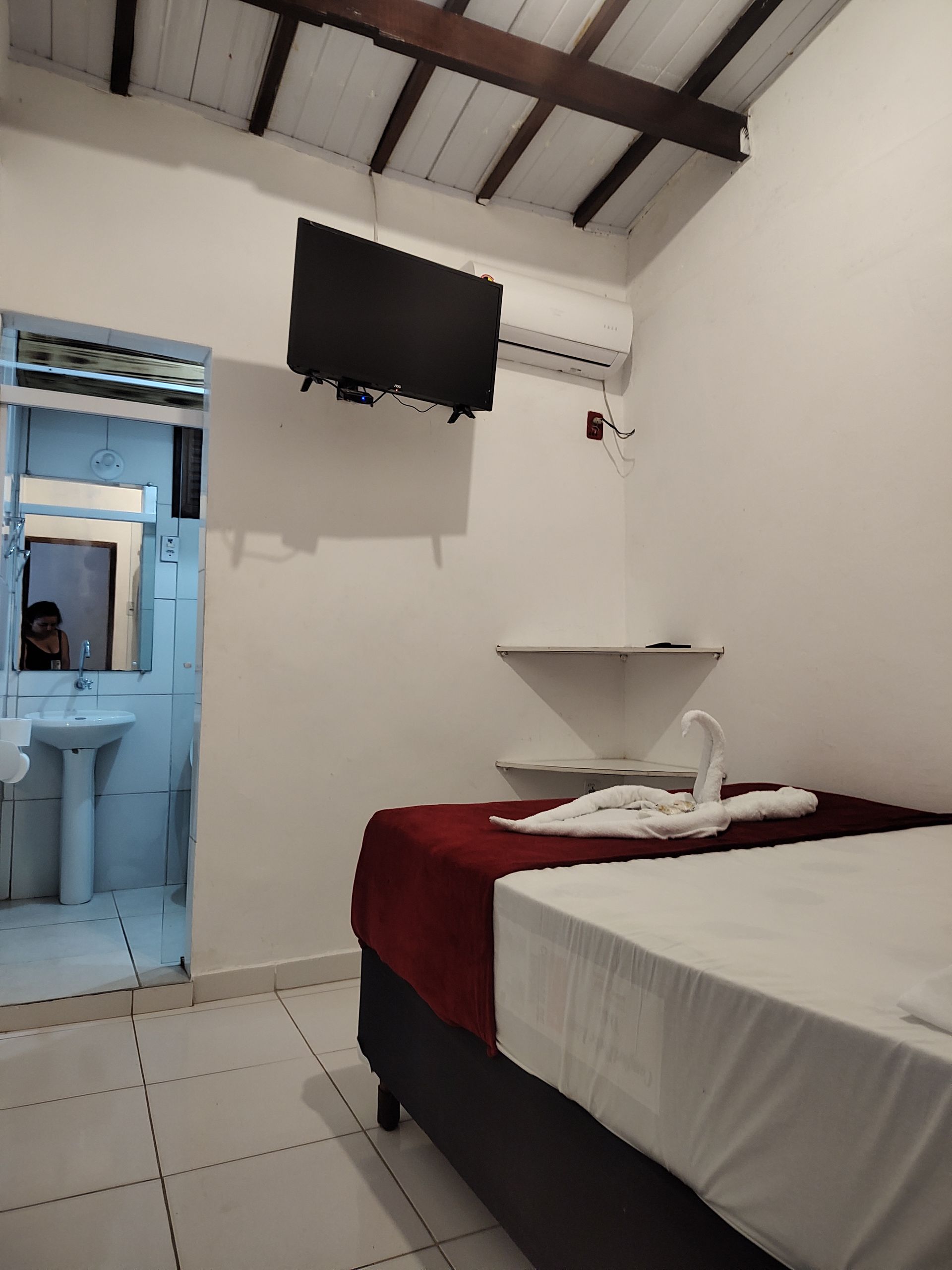 SUITES
