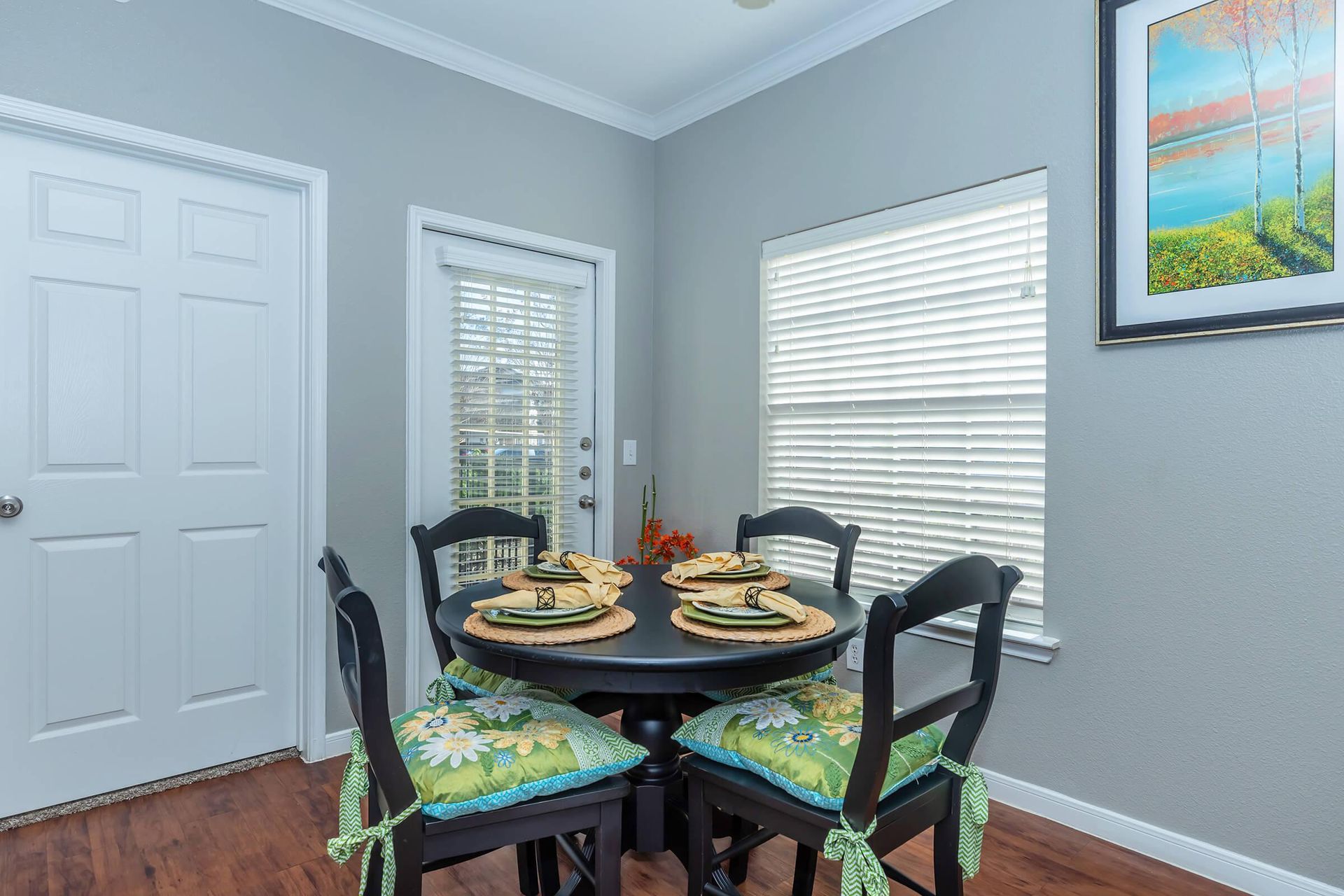 West End Lodge Modern Apartments for Rent in Beaumont, TX