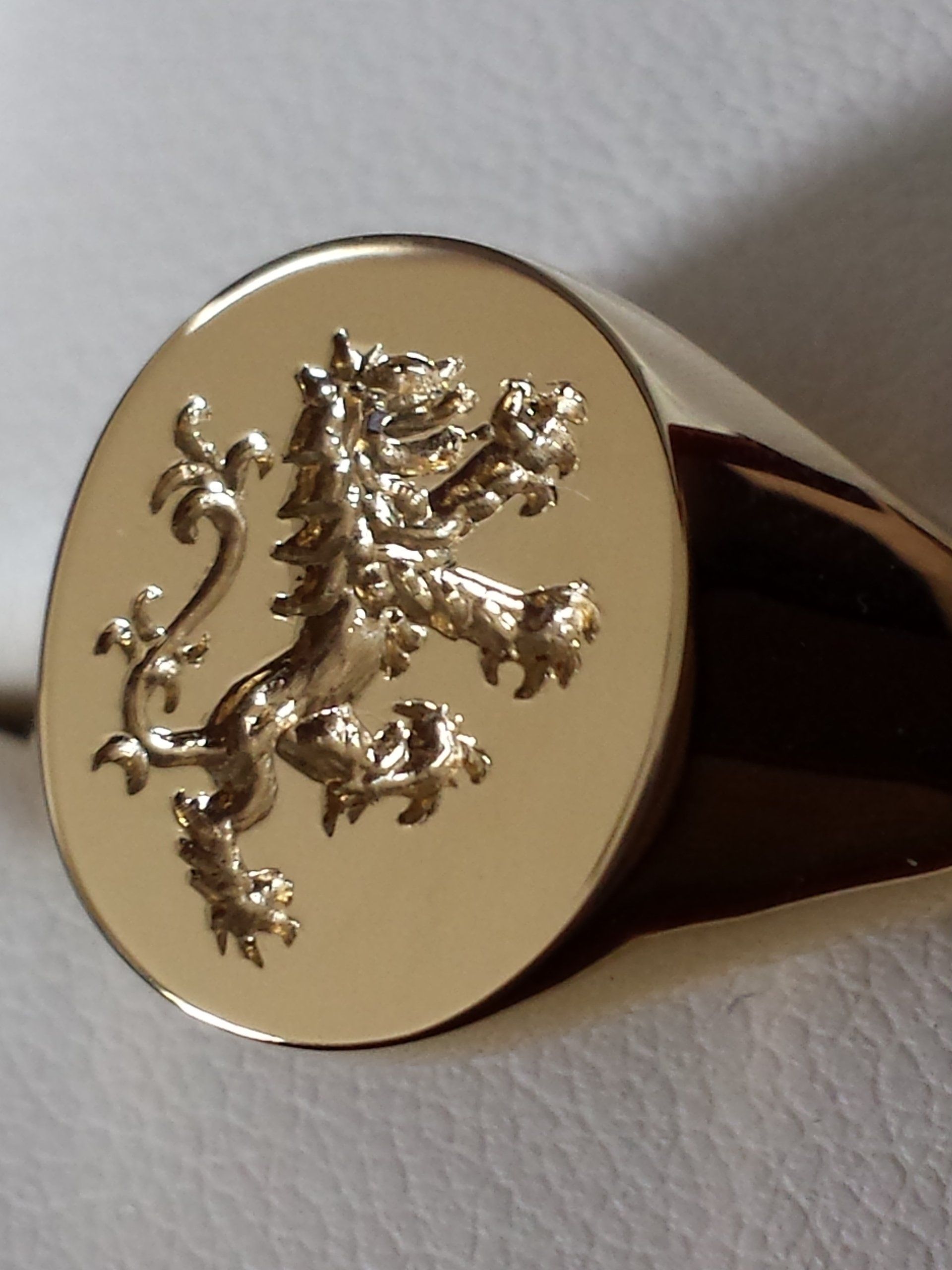 family crest signet rings england signet rings