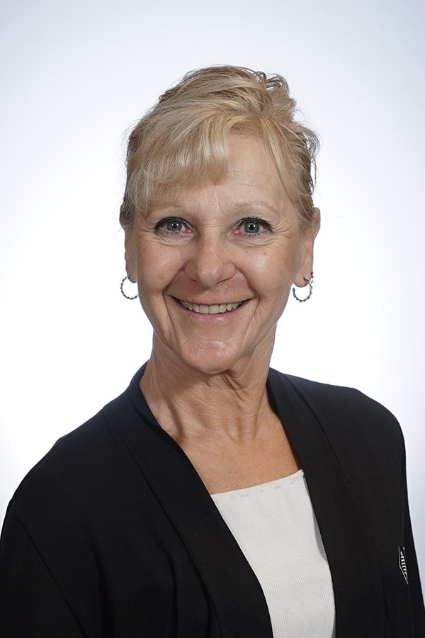 Edgewater Insurance + Real Estate