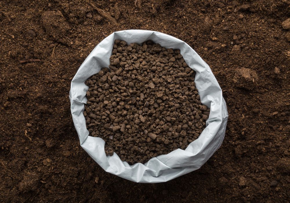 Sack of Chicken Manure — Port Stephens, NSW — Thunder Landscape Supplies
