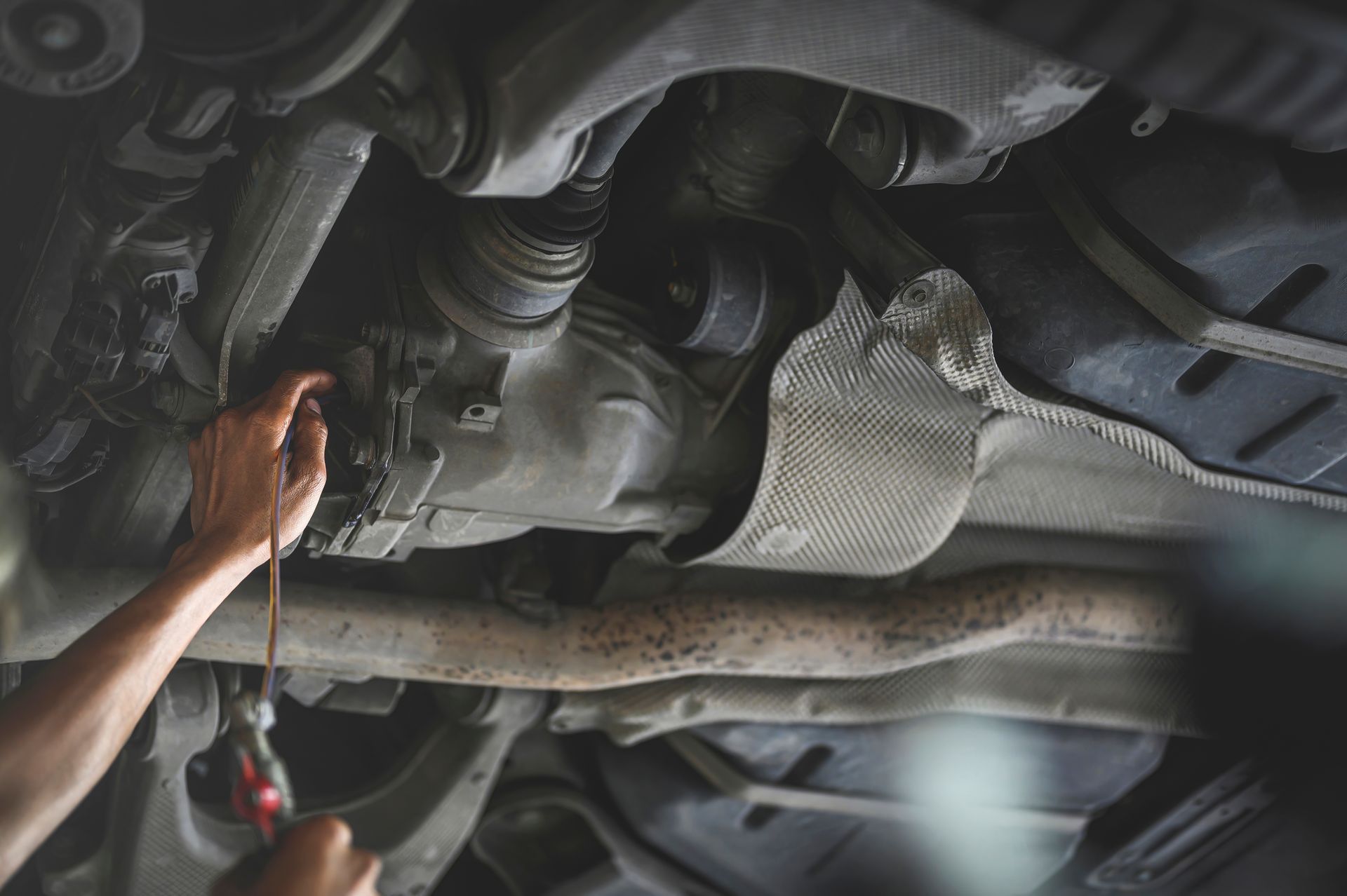 Transfer Case & Differential Fluids | Suburban Tire Auto Repair Centers