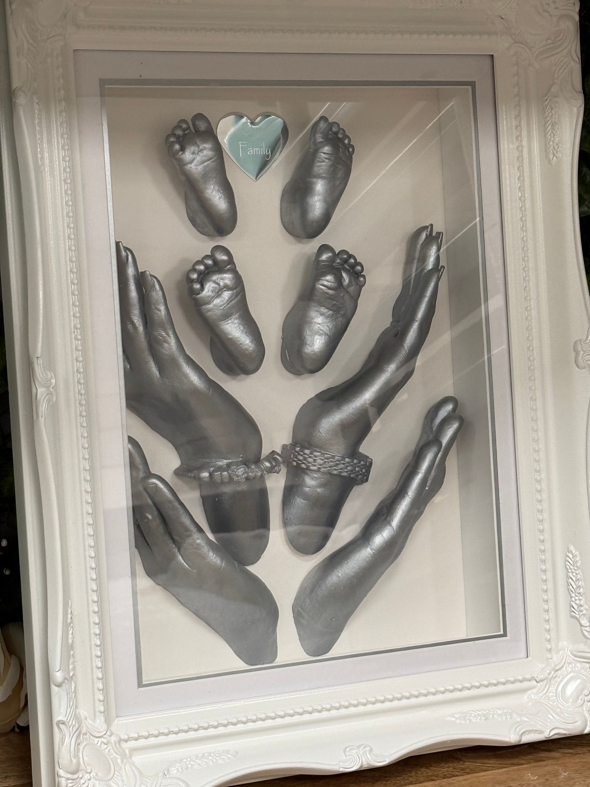 Family of four family tree casting