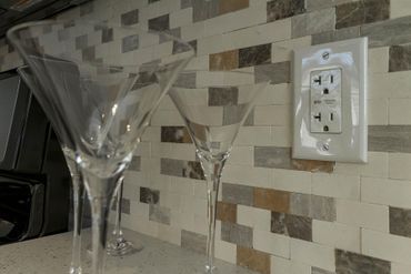 Creekside Minor Master Kitchen Back Splash — Visalia, CA — Kerman Mobile Homes Inc.