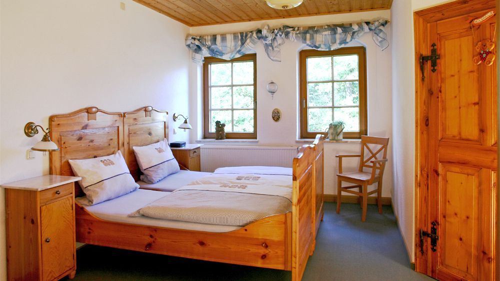 Ferienhof Alte Försterei, FeWo Bärenhöhle Elternschlafzimmer