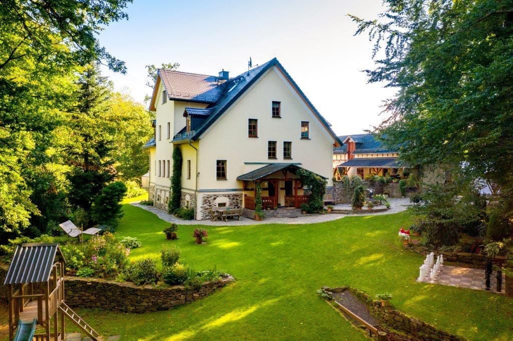 Ferienhof Alte Försterei, Gartenansicht