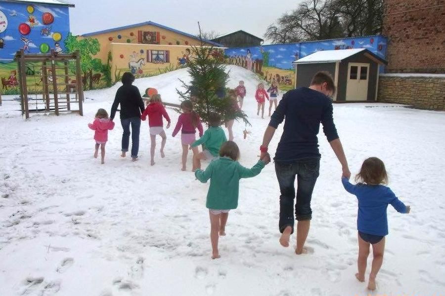Ferienhof Alte Försterei, Kneipp Anwendung Schneetreten