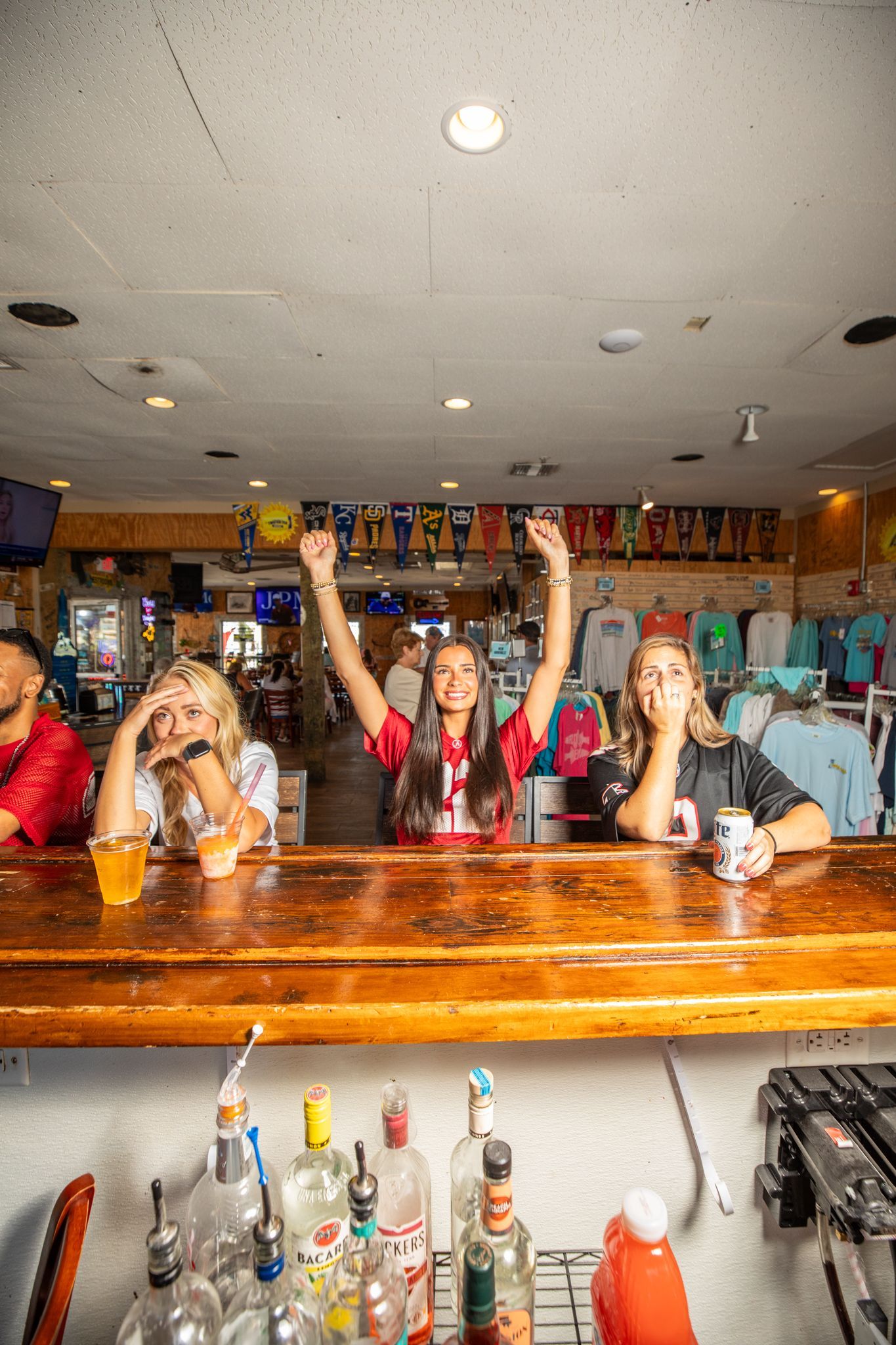 waterfront sports bar, sports bar near me
