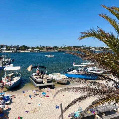 Orange Beach Restaurant on the water