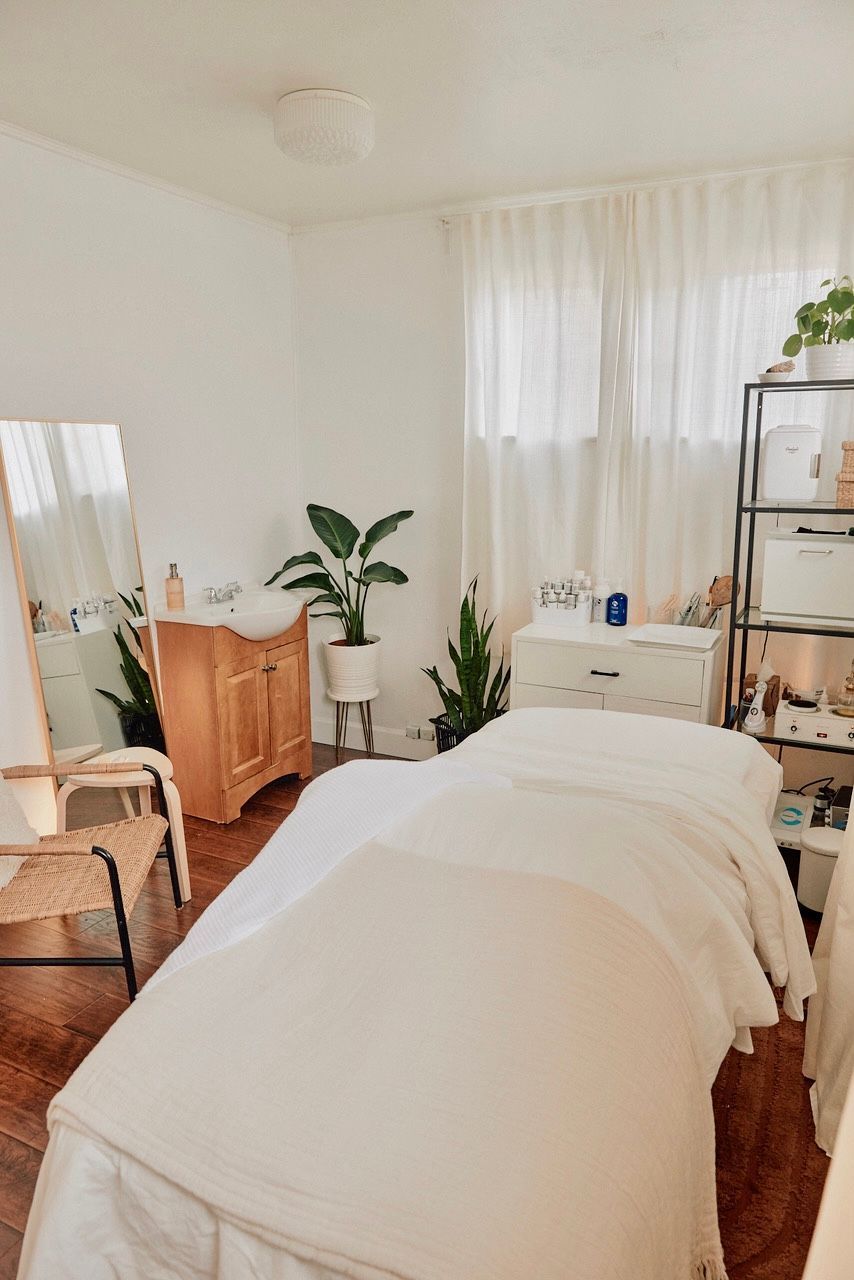 Skincare spa Denver;the best facial in Denver
