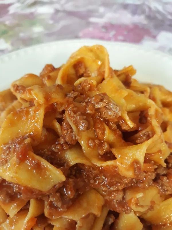 fettuccine al ragù