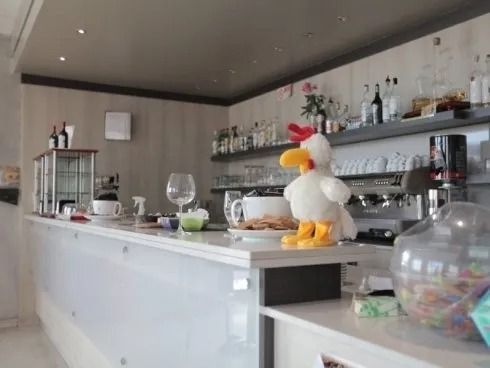bar