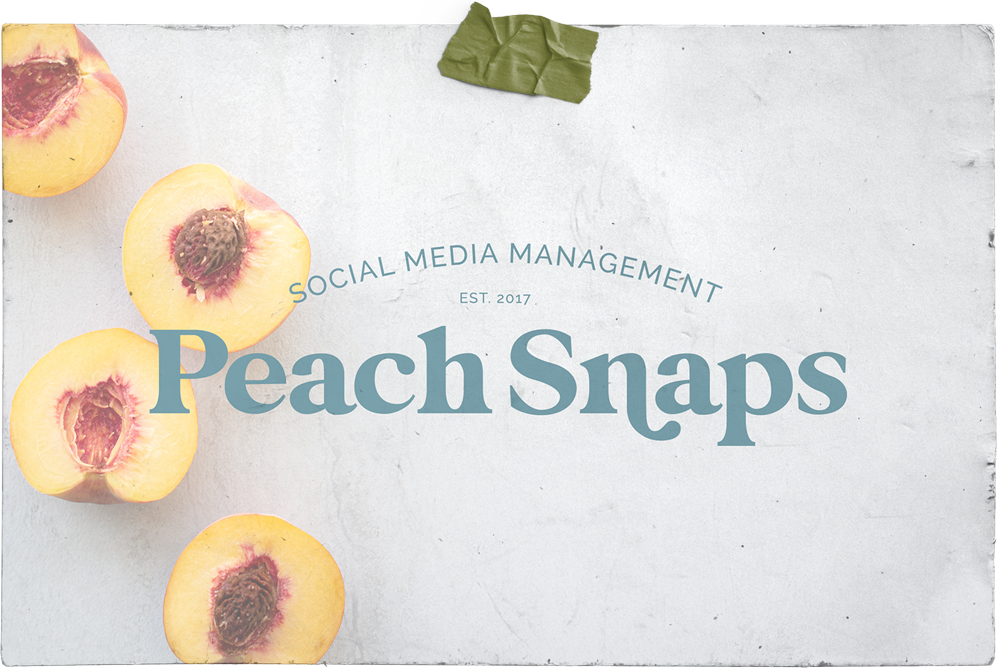 A sign that says peach snaps on it