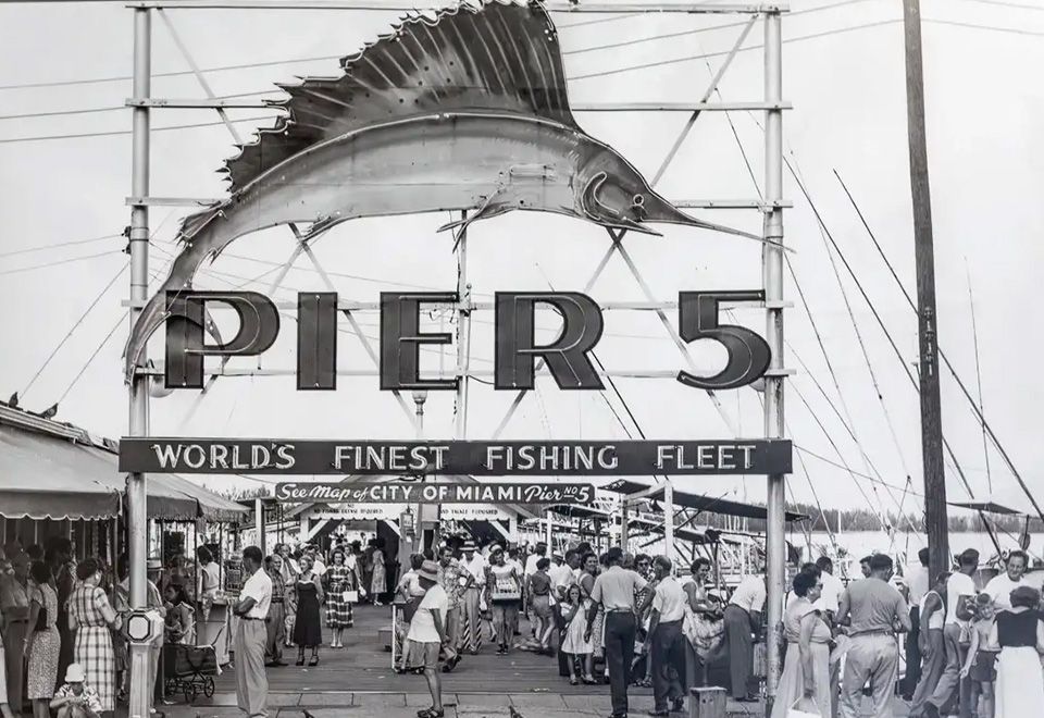 Bayside Marketplace Pier 5 