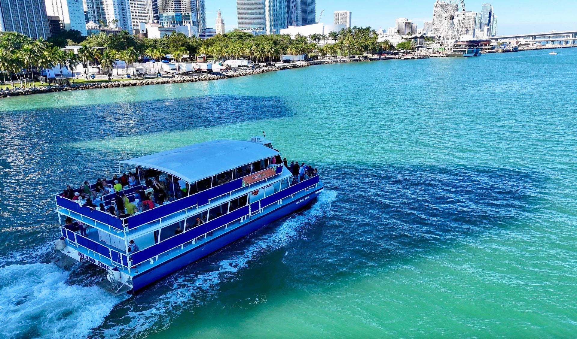 Miami boat tour