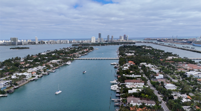 millionaire's row, Biscayne Bay, cash bar,