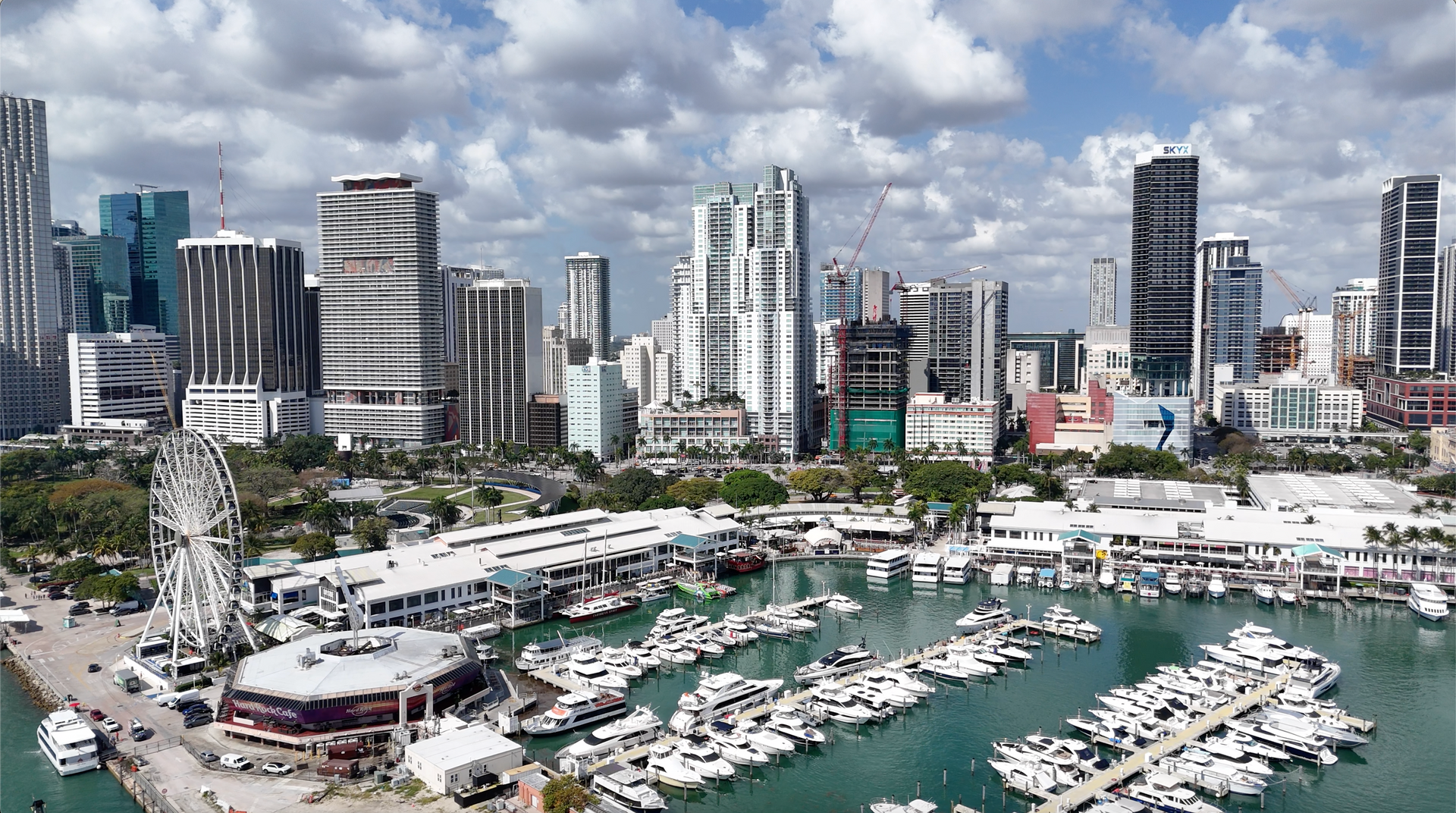 Bayside Marketplace in Miami