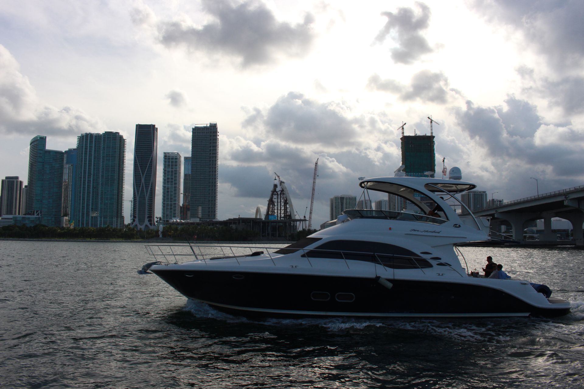 Yacht seen during the sightseeing cruise in Miami