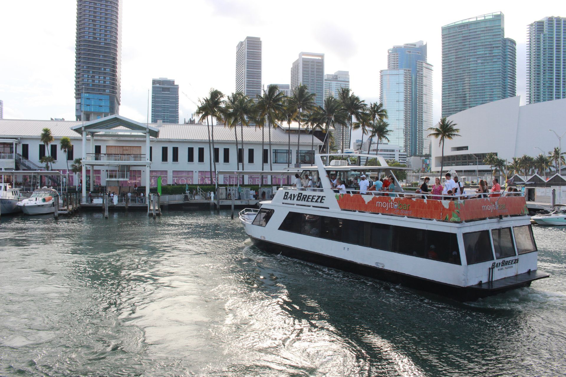 Miami Boat Tour docking in Bayside 