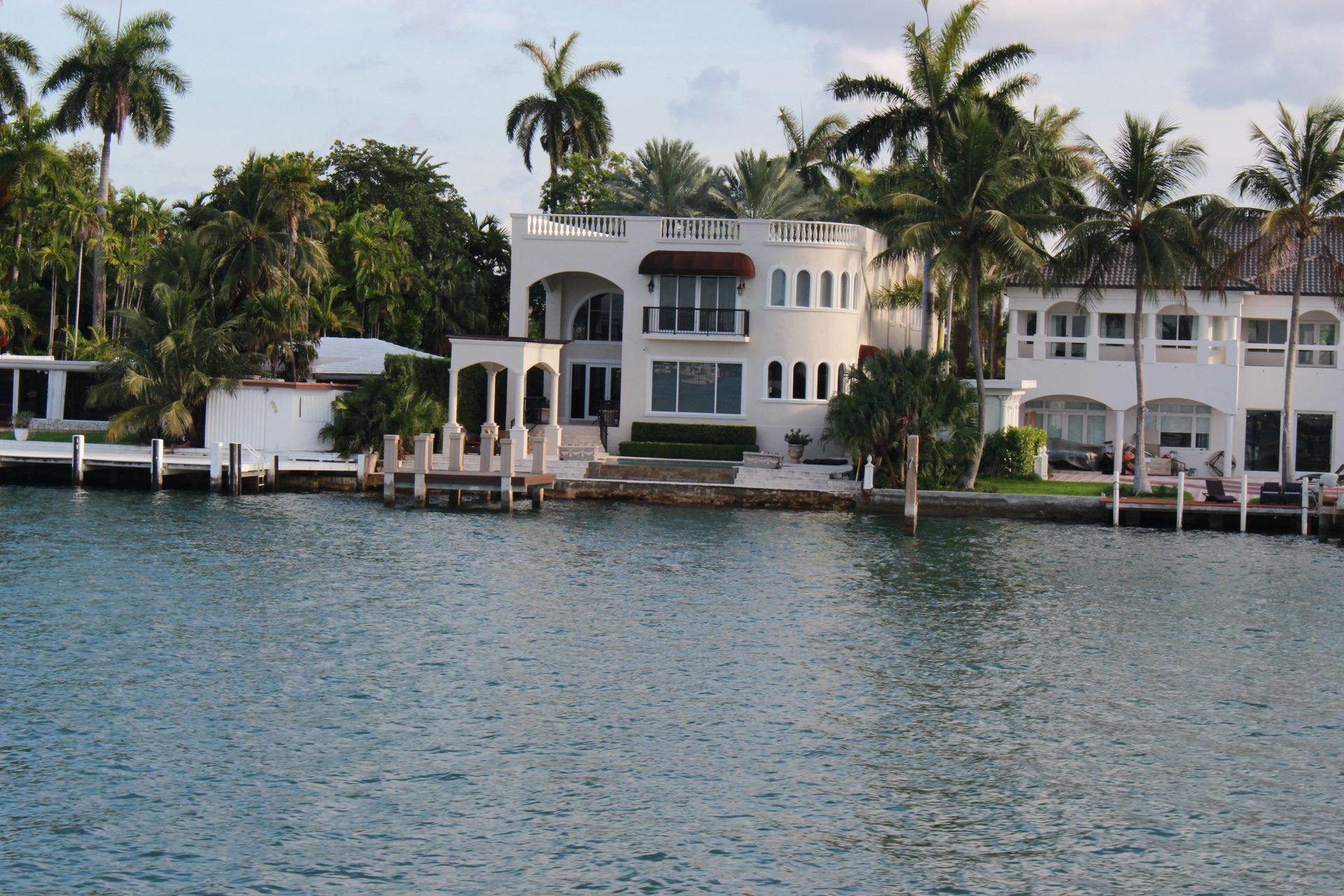 Boat tour of Miami with views of celebrity homes on Star Island
