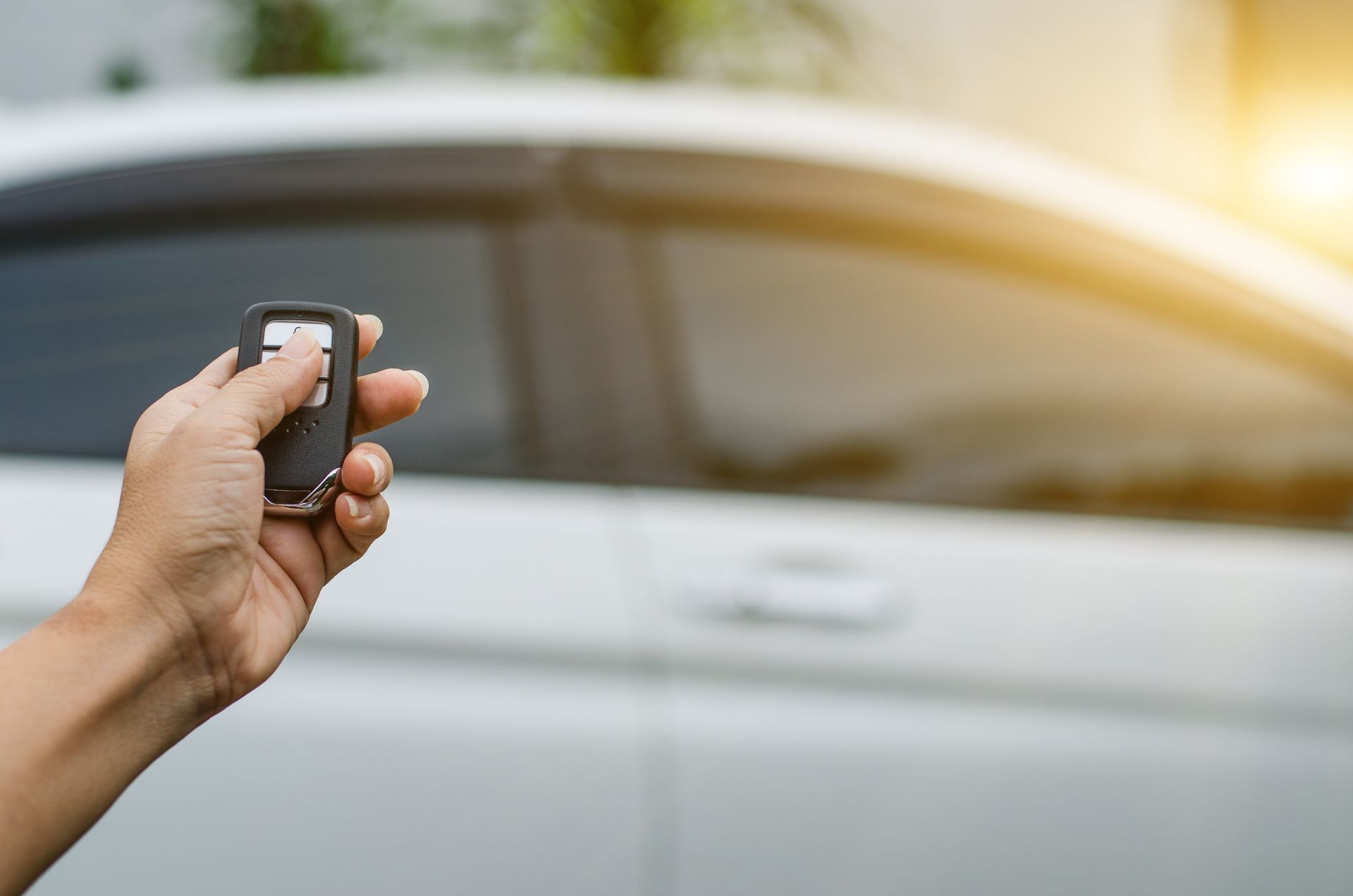 Car remote control by smart key,