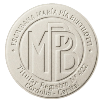 “María Pía Bertilotti” en letra cursiva gris claro sobre fondo blanco